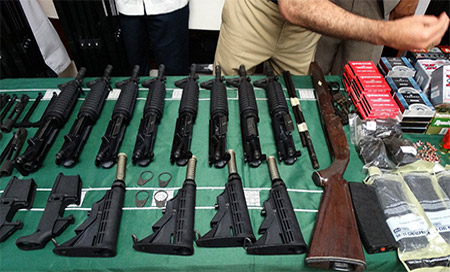 Armas de EEUU EEUU demanda a seis militares por robar equipamiento militar